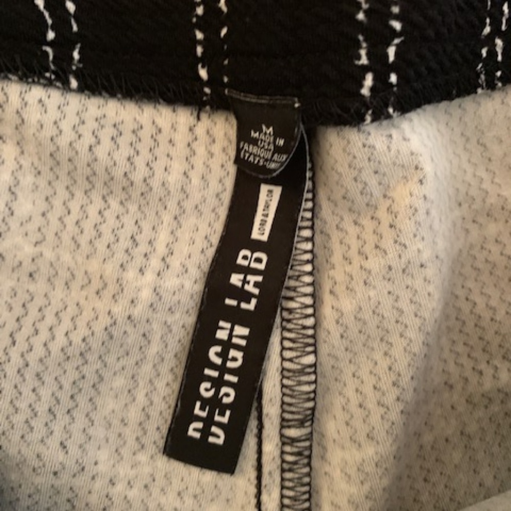 Design Lab Patterned Pants - Excellent Condition! - Picture 3 of 3